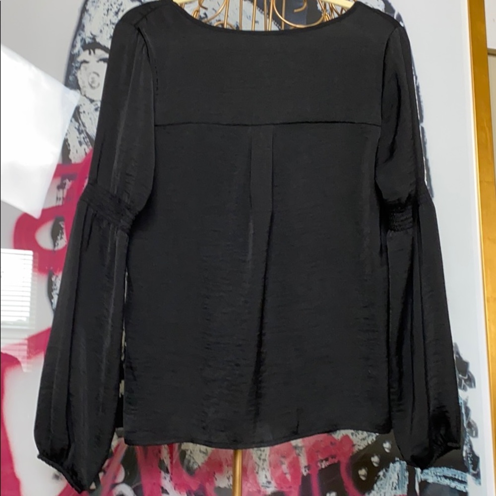 Black blouse - Picture 4 of 4